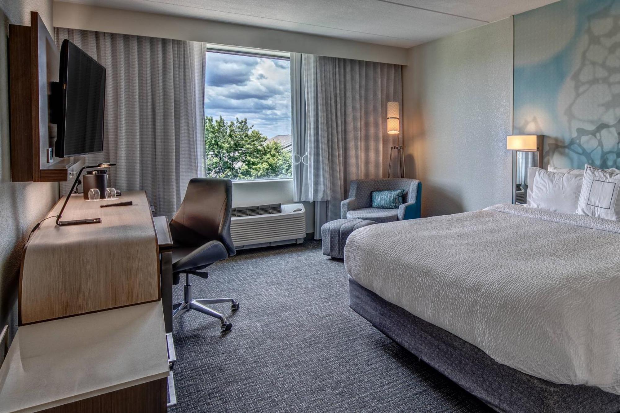 Courtyard By Marriott Dulles Airport Herndon Bagian luar foto