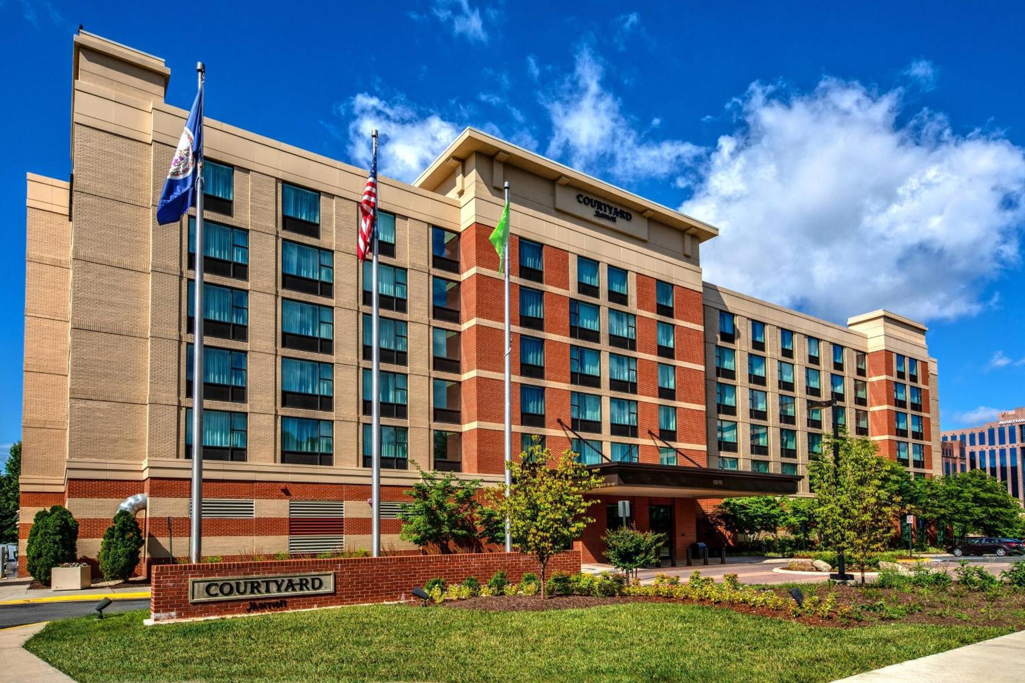 Courtyard By Marriott Dulles Airport Herndon Bagian luar foto