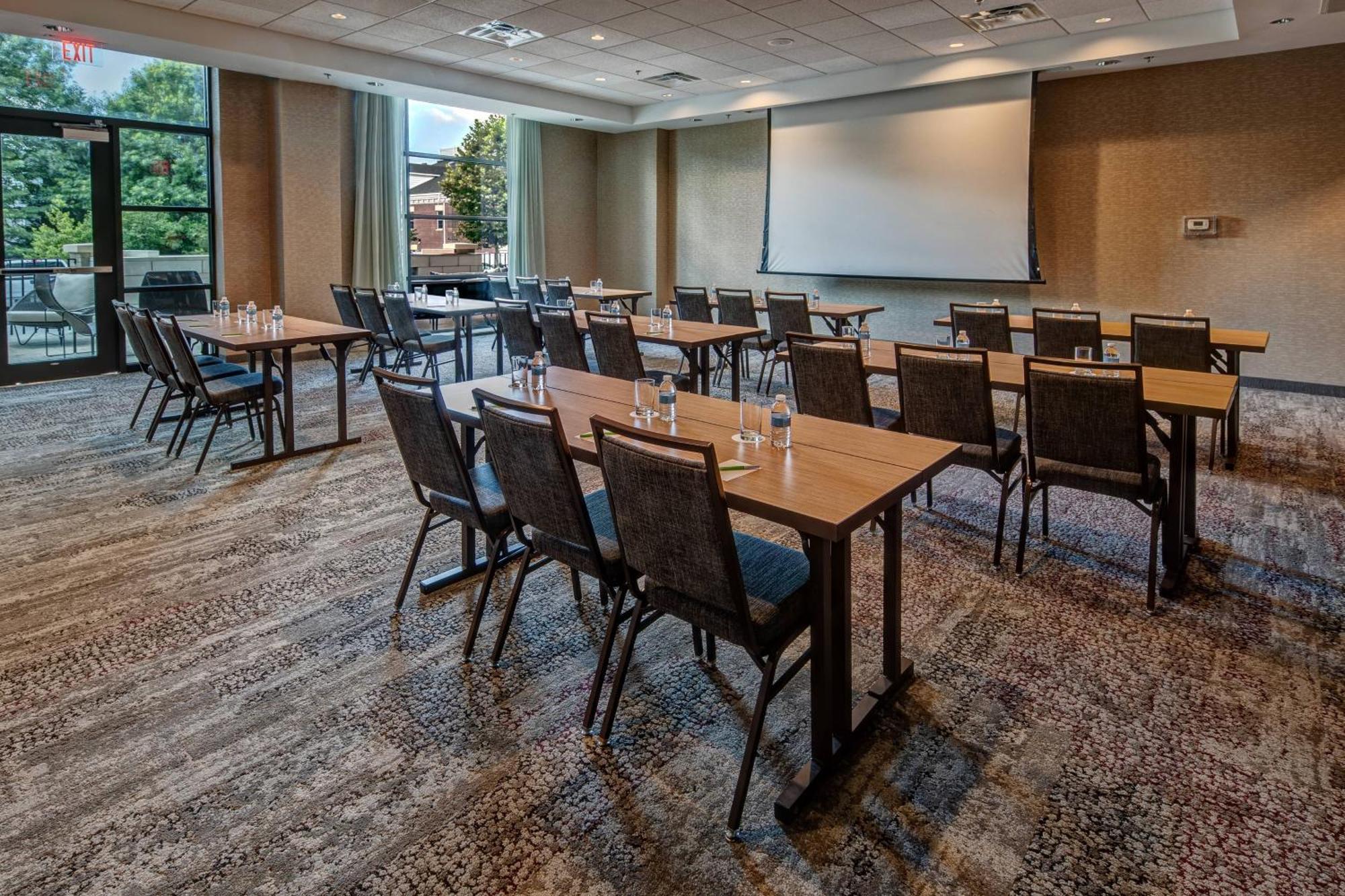 Courtyard By Marriott Dulles Airport Herndon Bagian luar foto