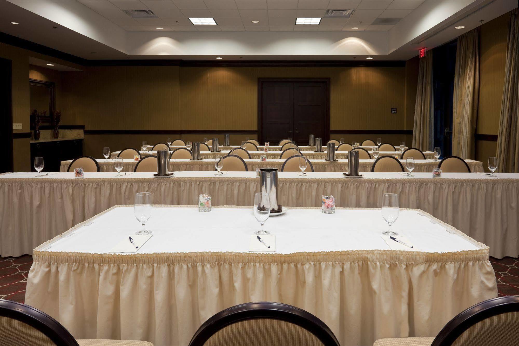 Courtyard By Marriott Dulles Airport Herndon Bagian luar foto